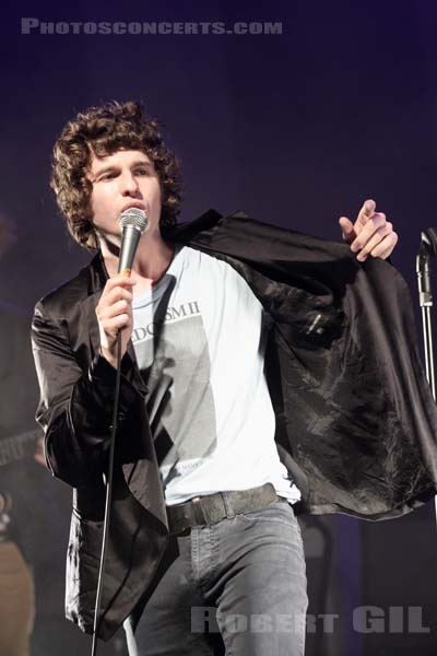 THE KOOKS - 2011-06-07 - PARIS - La Cigale - 